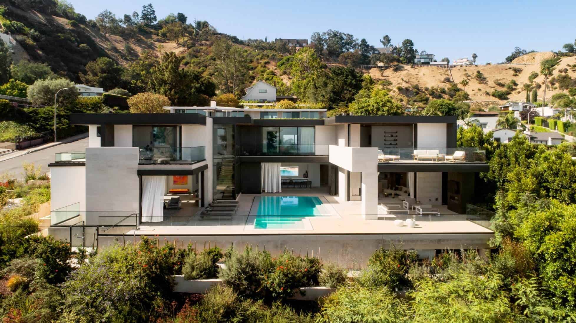 HOME-BUILDER-CONSTRUCTION-2